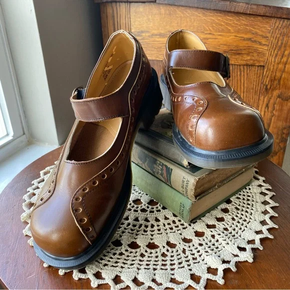 RARE Vintage 90s Doc Martens 8307-AW004 Brown Leather Mary Jane Platform Loafers - Picture 8 of 16